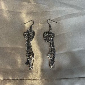 Guess drop earrings